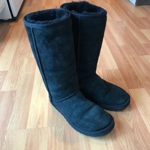 Black uggs